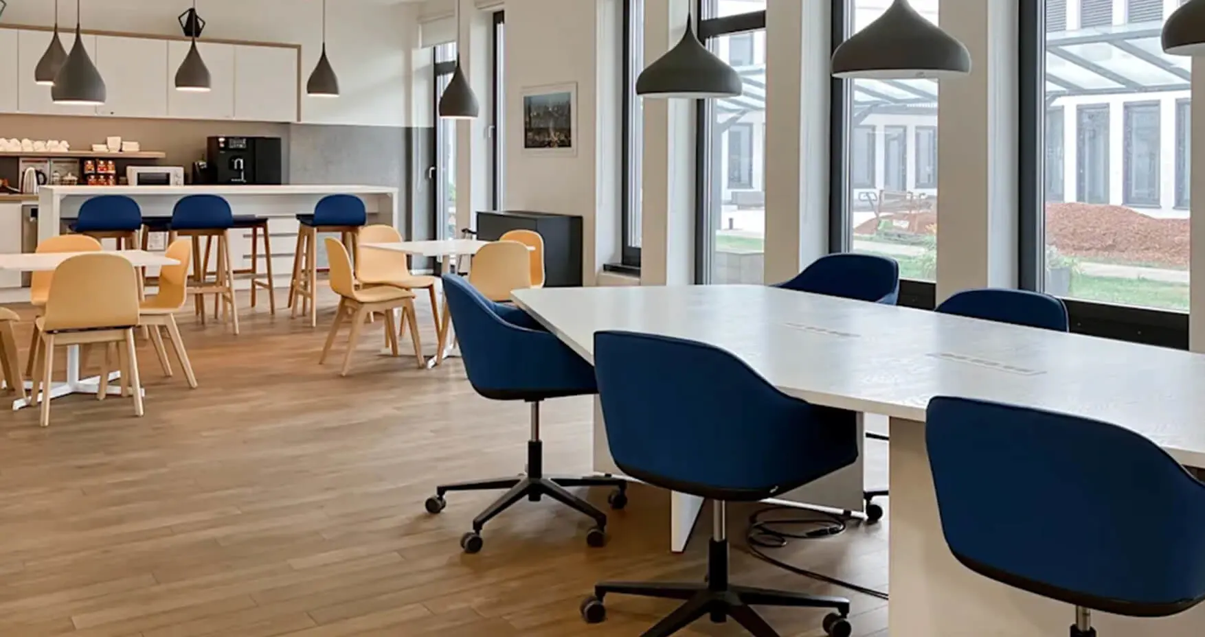 Regus Hamburg Altona Community Area