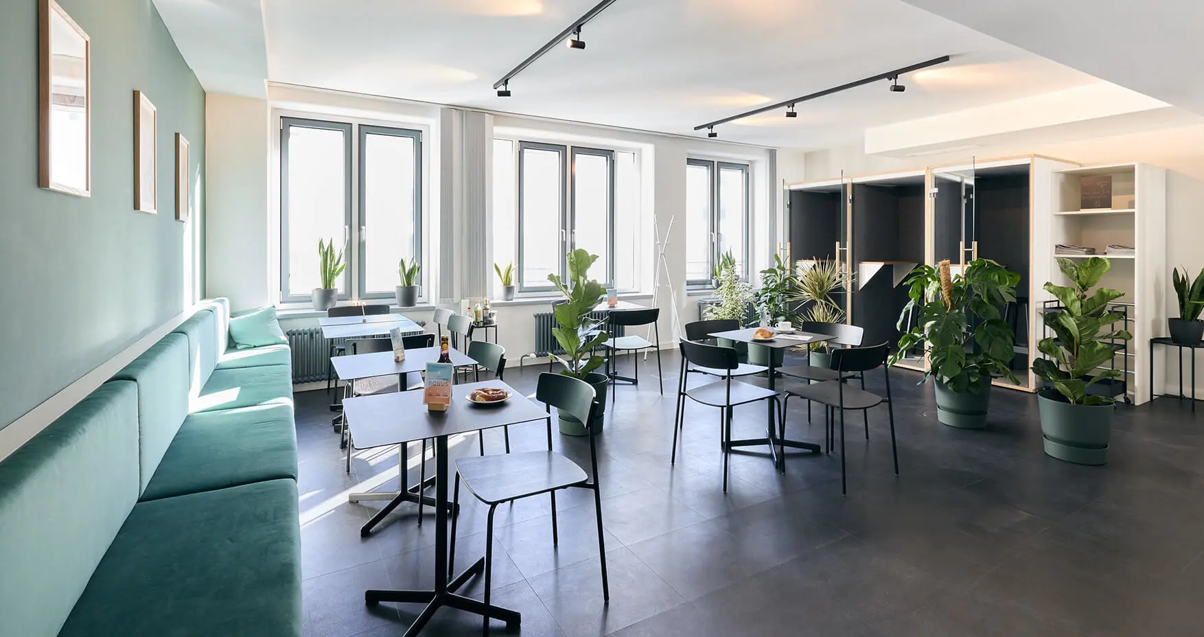 Unicorn München Isartor Communitybereich