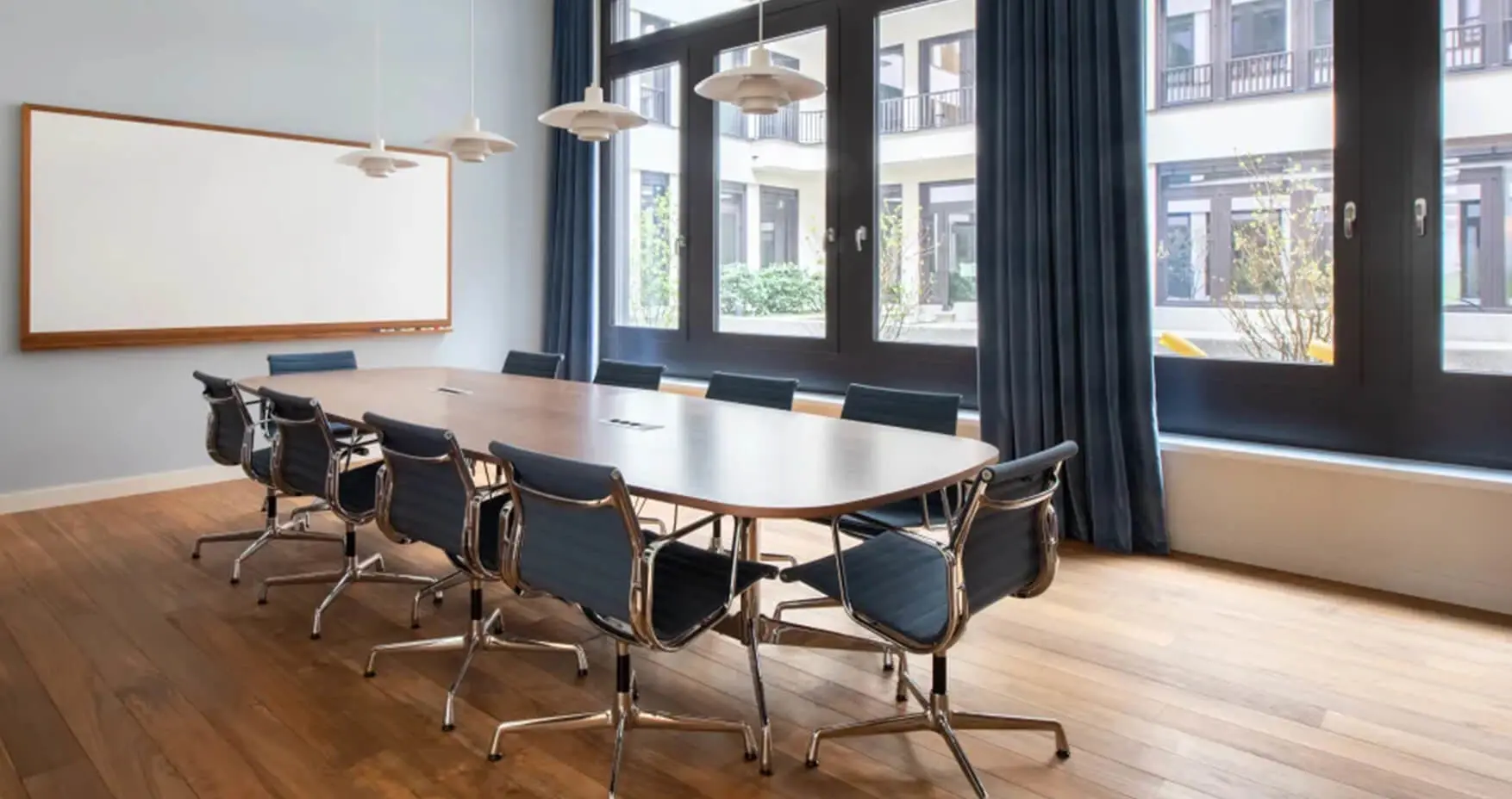 Signature by Regus Berlin Kurfürstendamm Konferenzraum