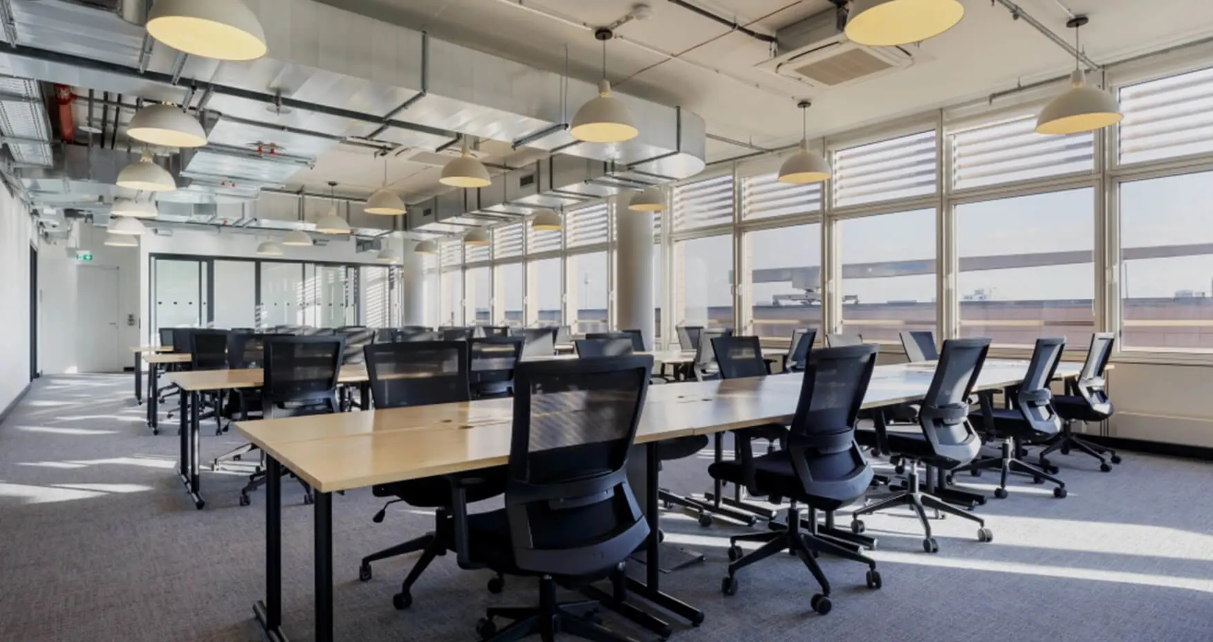 Indy Berlin Atrium Tower Office-Suite