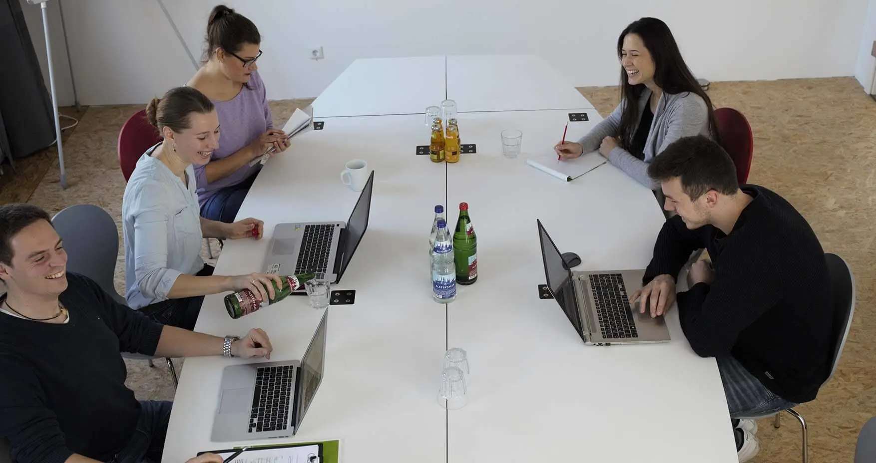 CoworkBude14 Hamburg Meetingraum