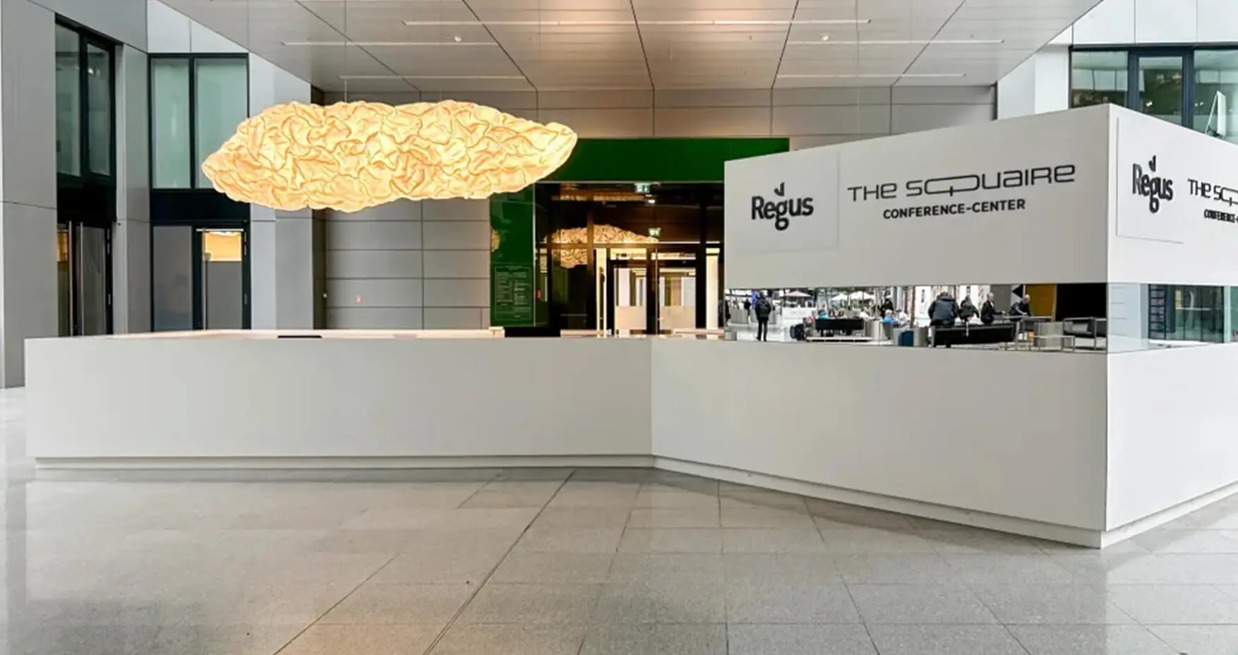 Regus Frankfurt Squaire Empfang