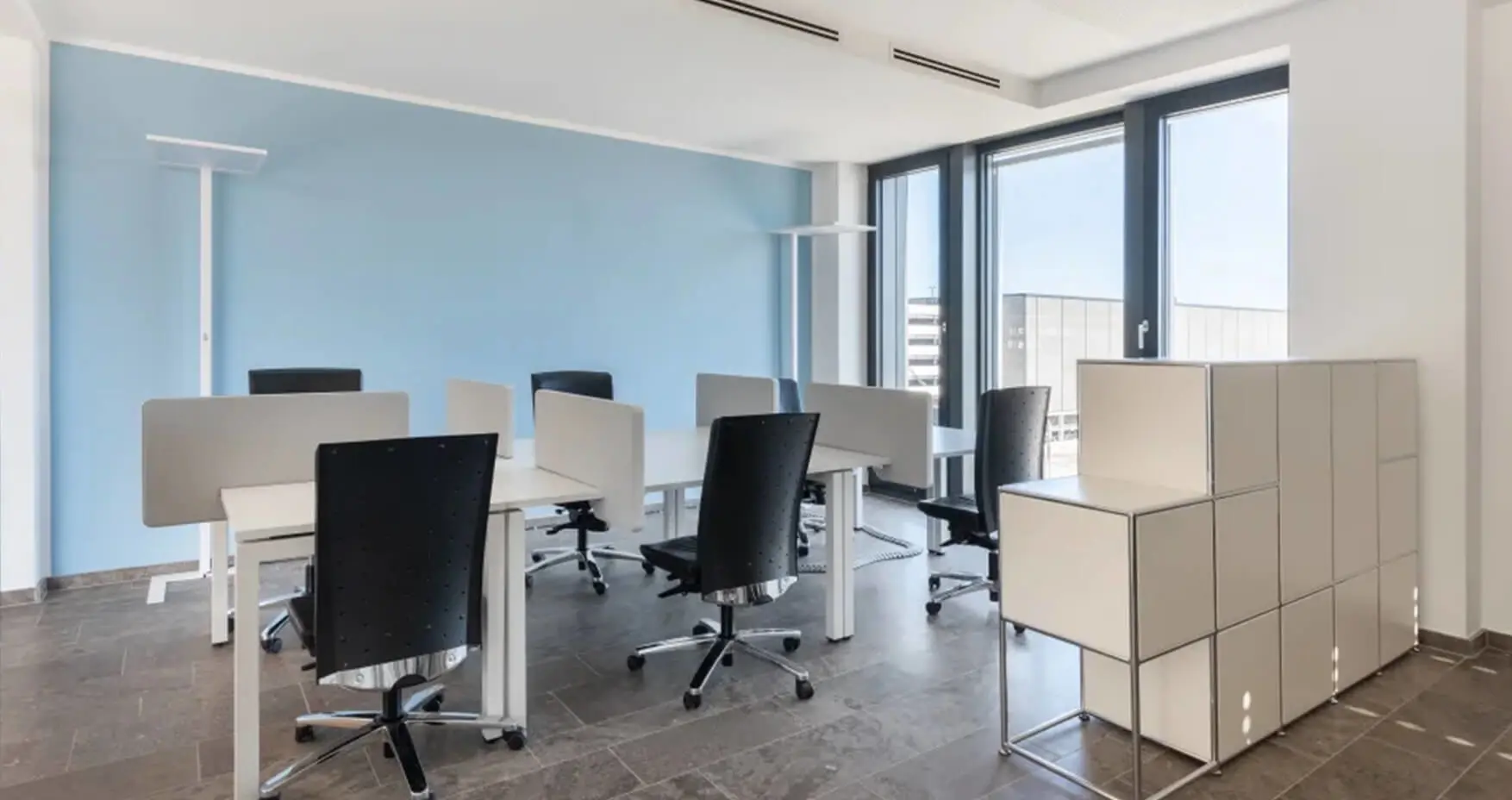 Regus Berlin BER Fix und Flex Desks
