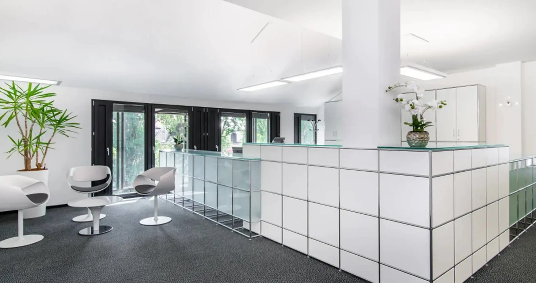 Regus München Leopoldstraße Empfang
