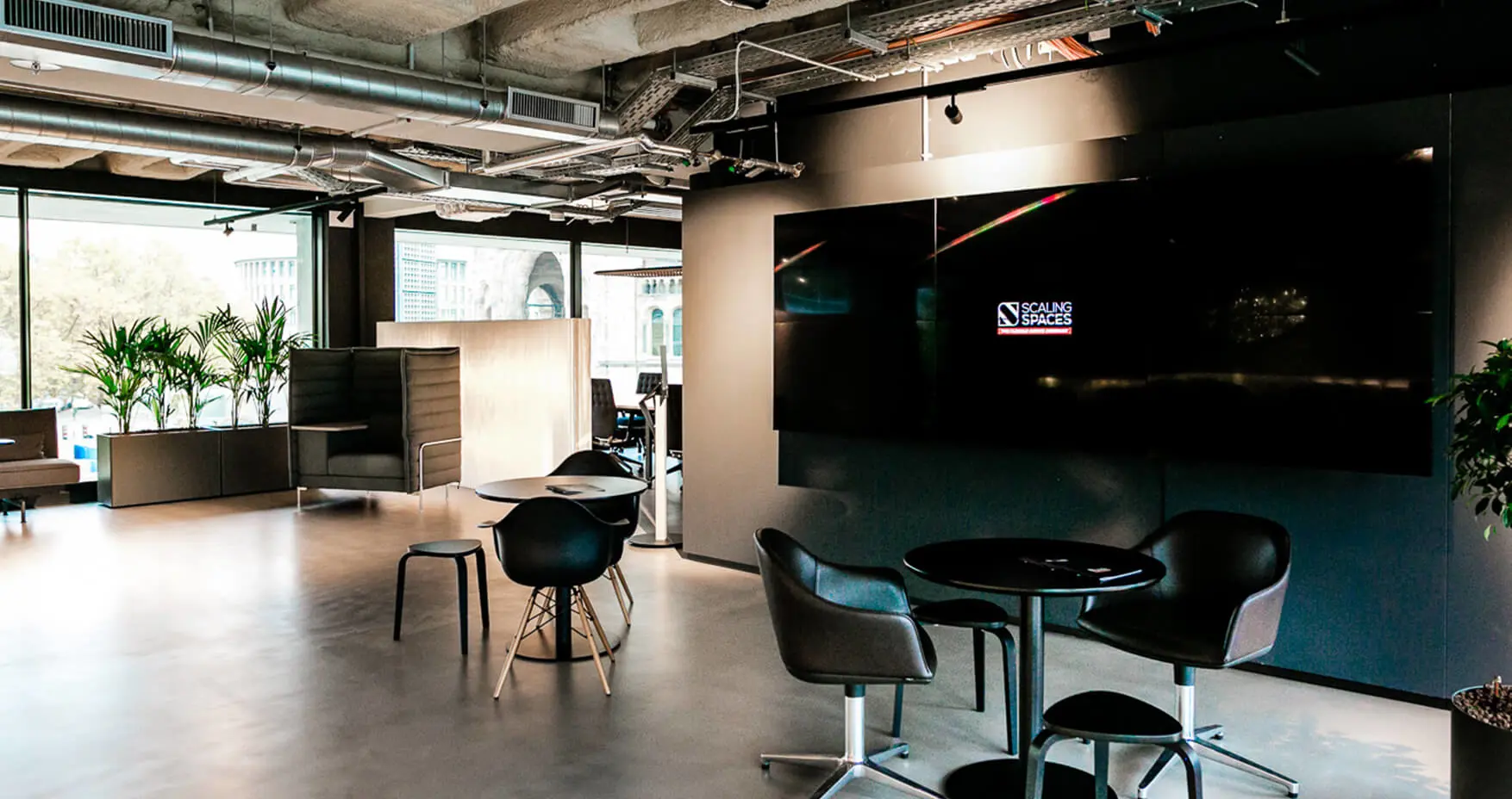 Scaling Spaces Berlin Bikini Gemeinschaftsbereich