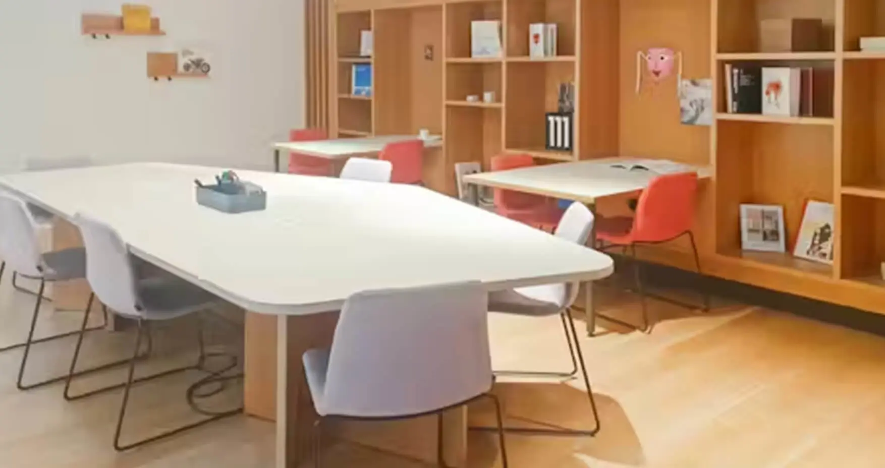 Spaces Berlin Gendarmenmarkt Meetingraum