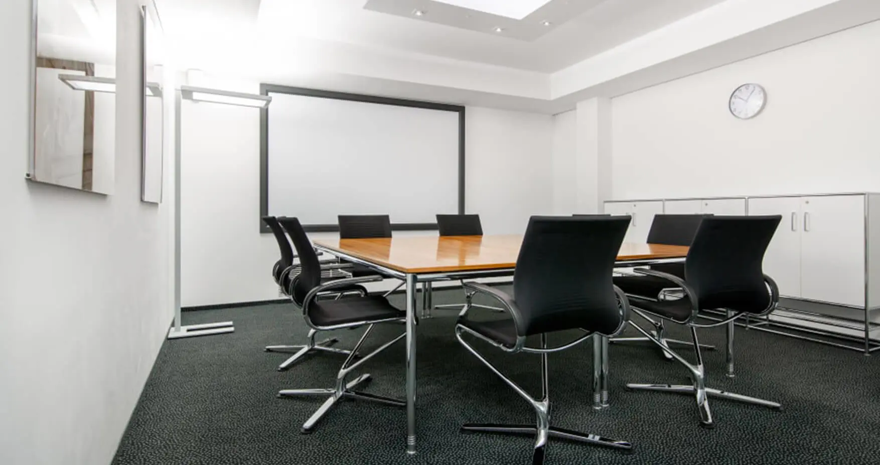 Regus München Leopoldstraße Konferenzraum