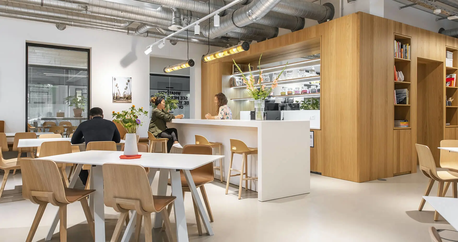 Spaces Gorch Fock Wall Hamburg Küche