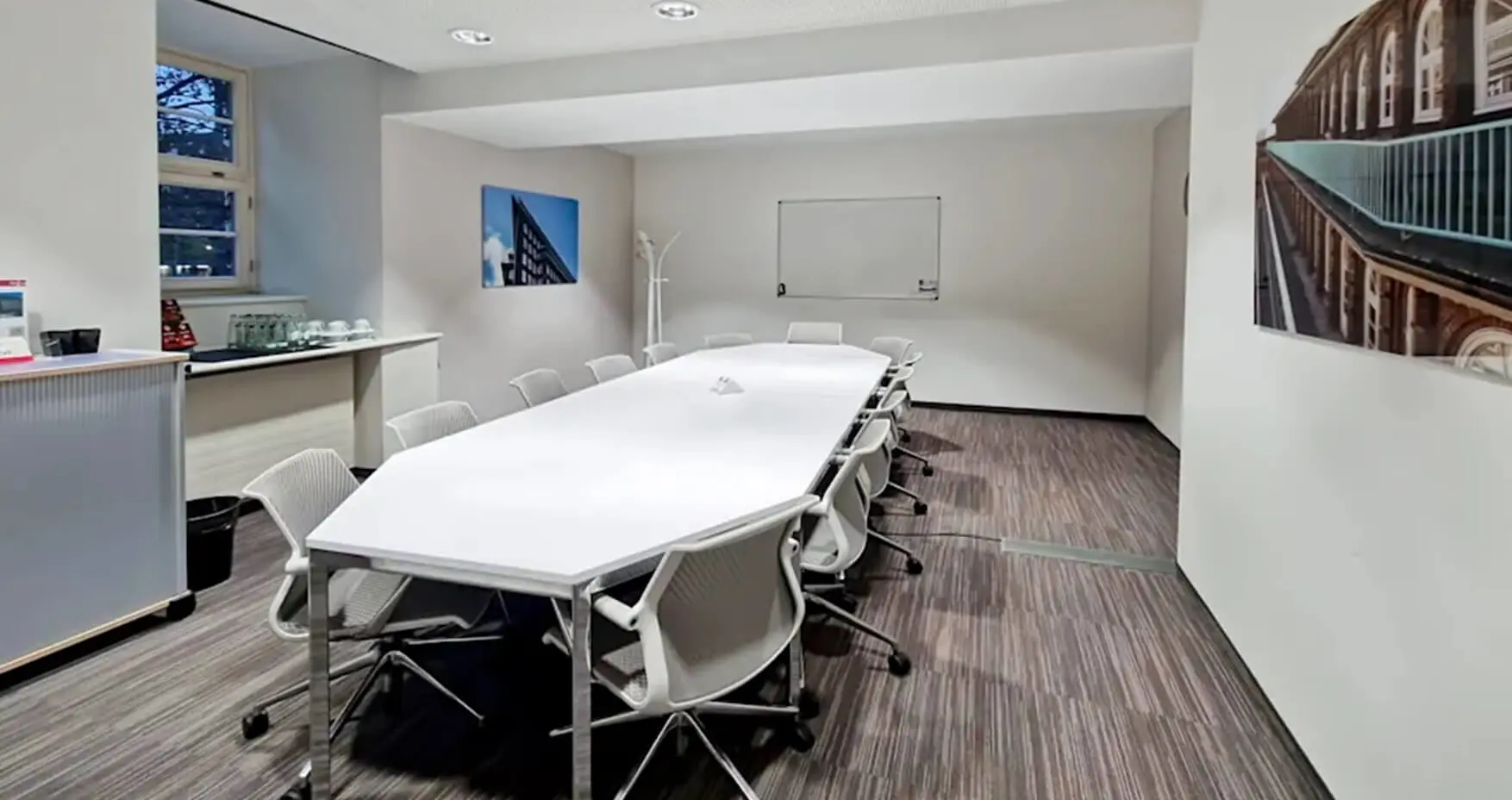 Regus Hamburg Chilehaus Konferenzraum