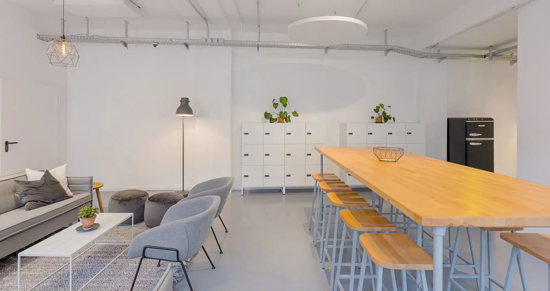 Knotel Alte Jakobstraße Lounge und Küche