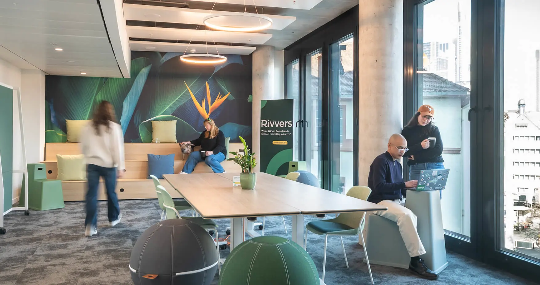 SleevesUp Frankfurt Hauptbahnhof Community Area