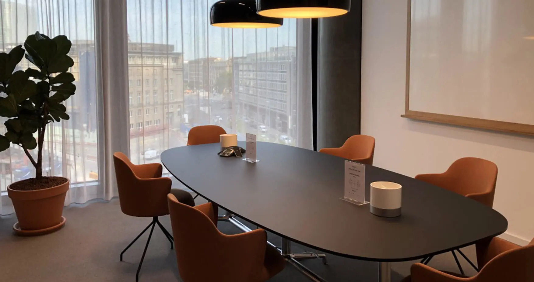 Spaces Frankfurt Omniturm Meetingraum