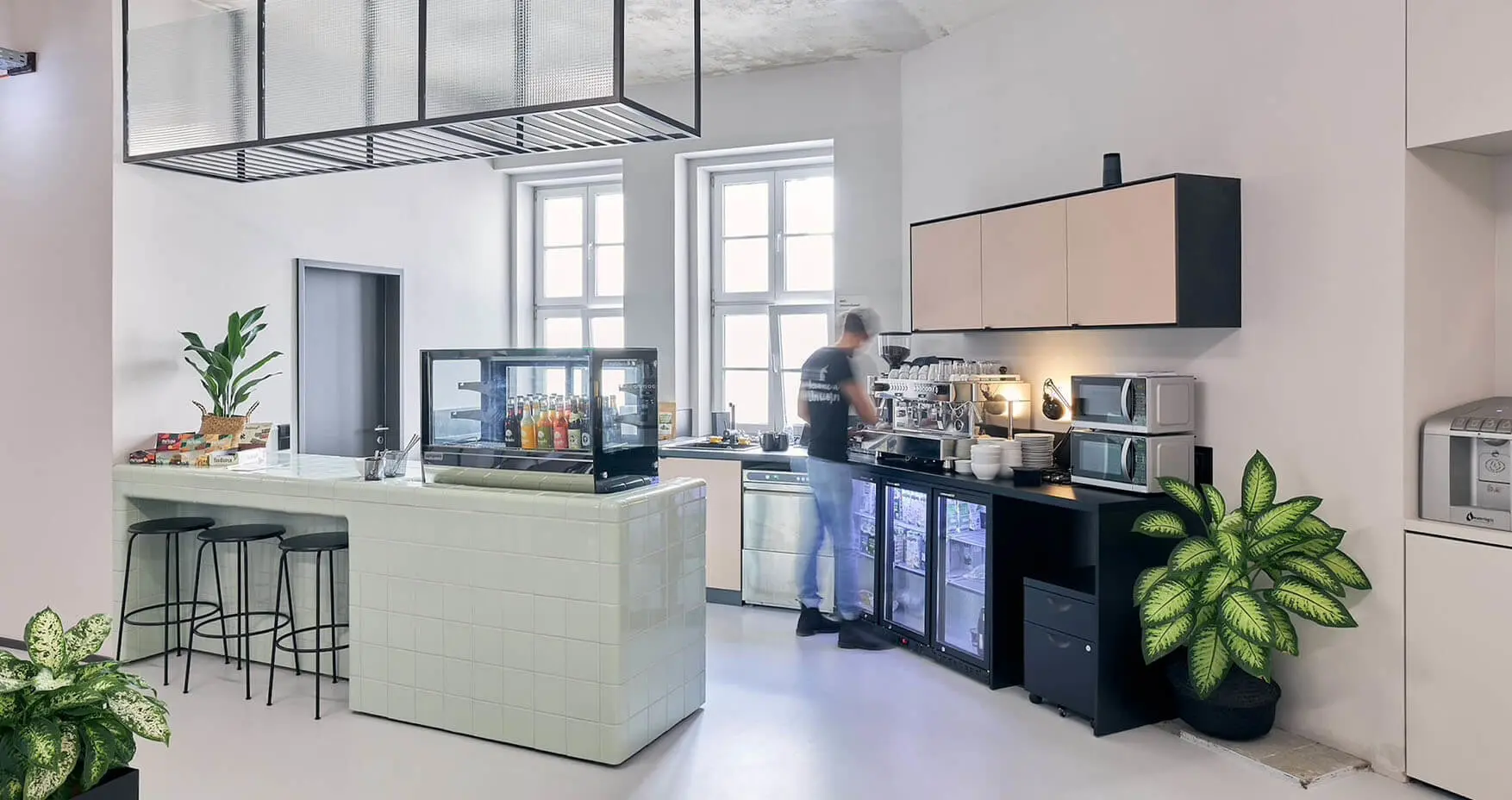 Unicorn Berlin Gerichtstraße Baristabereich