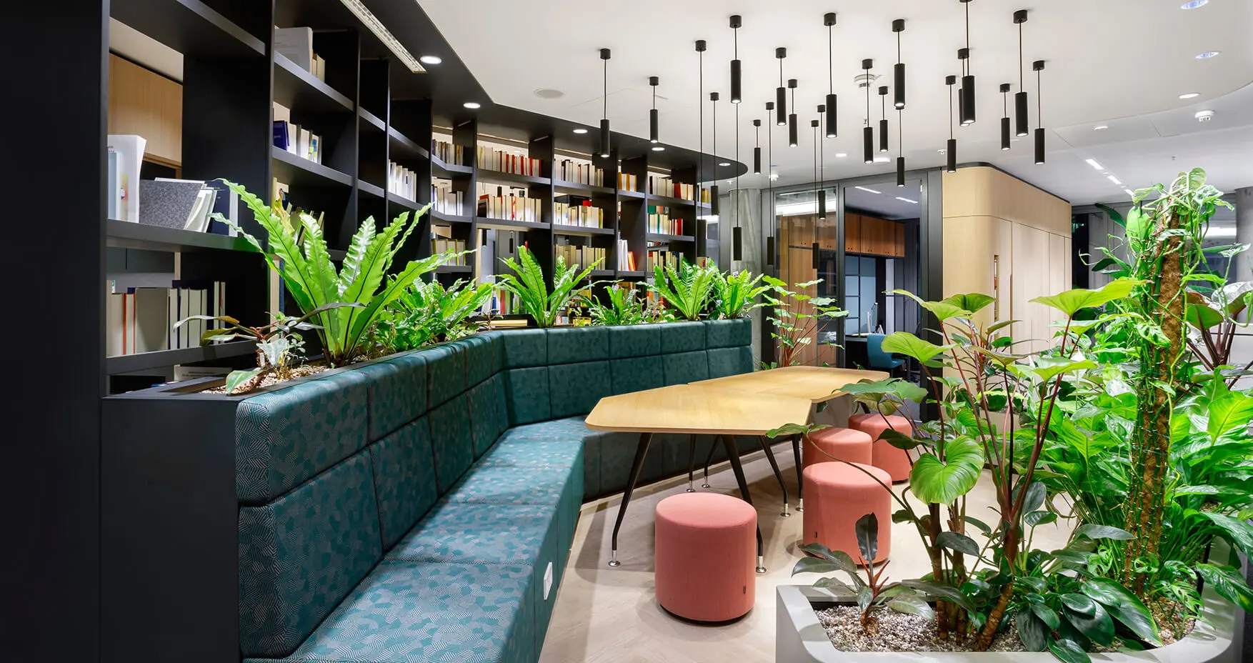 K1 BusinessClub Aqua Tower Lounge