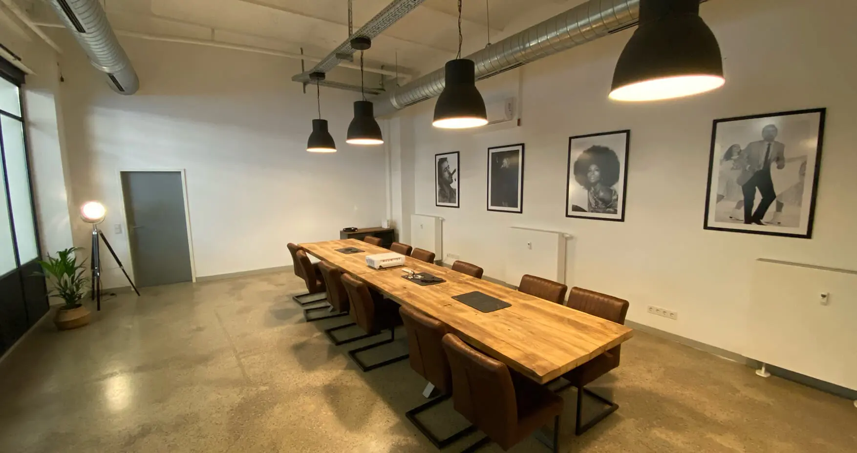 Coworking CWR Düsseldorf Meetingraum