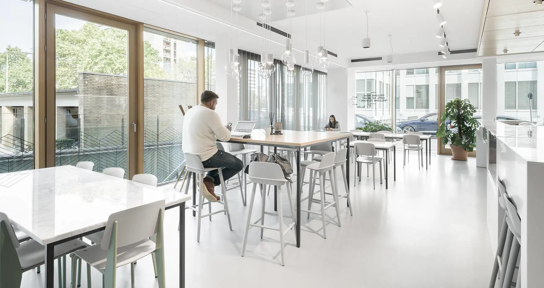 Spaces Düsseldorf Kennedydamm Communityarea