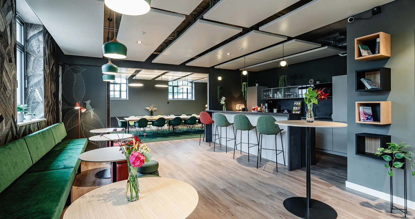 1000 Satellites München Malt Lounge