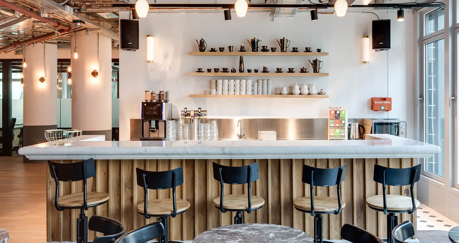 Mindspace Frankfurt Eurotheum offene Küche