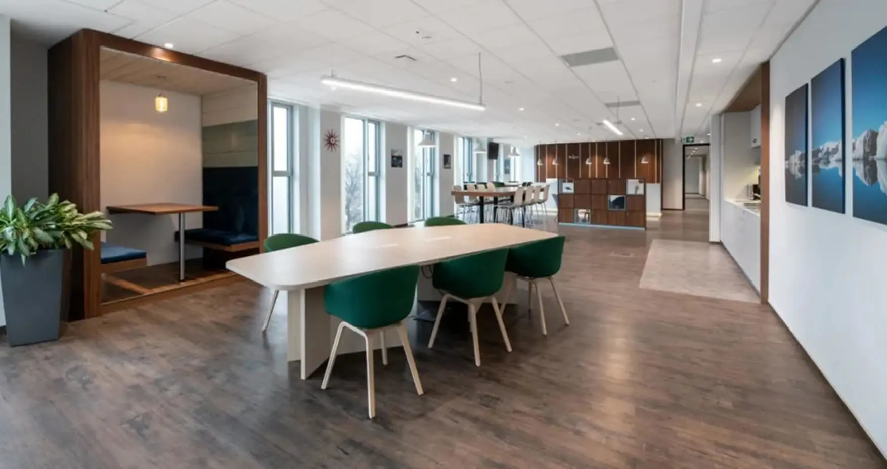 Regus Berlin Community Area