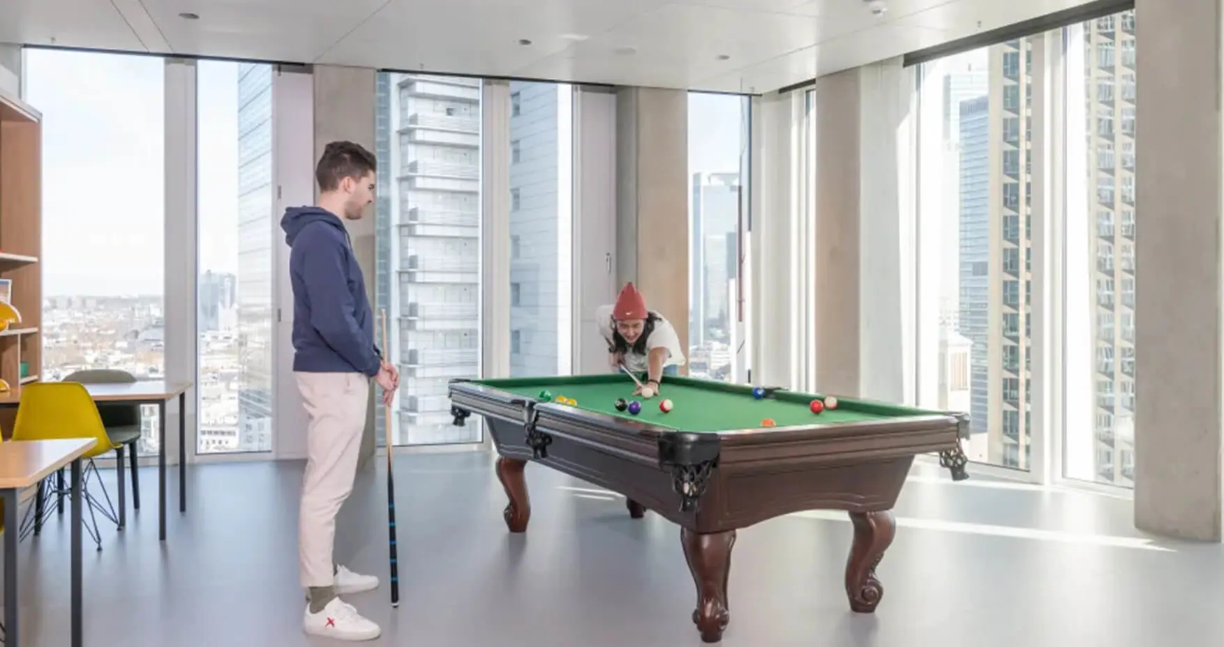 Spaces Frankurt Tower One Community