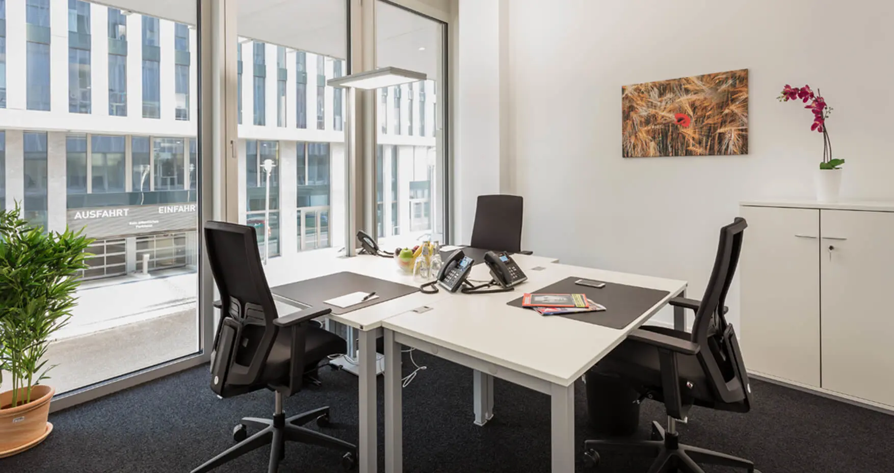 ABC Workspaces Berlin Hauptbahnhof kleines Büro