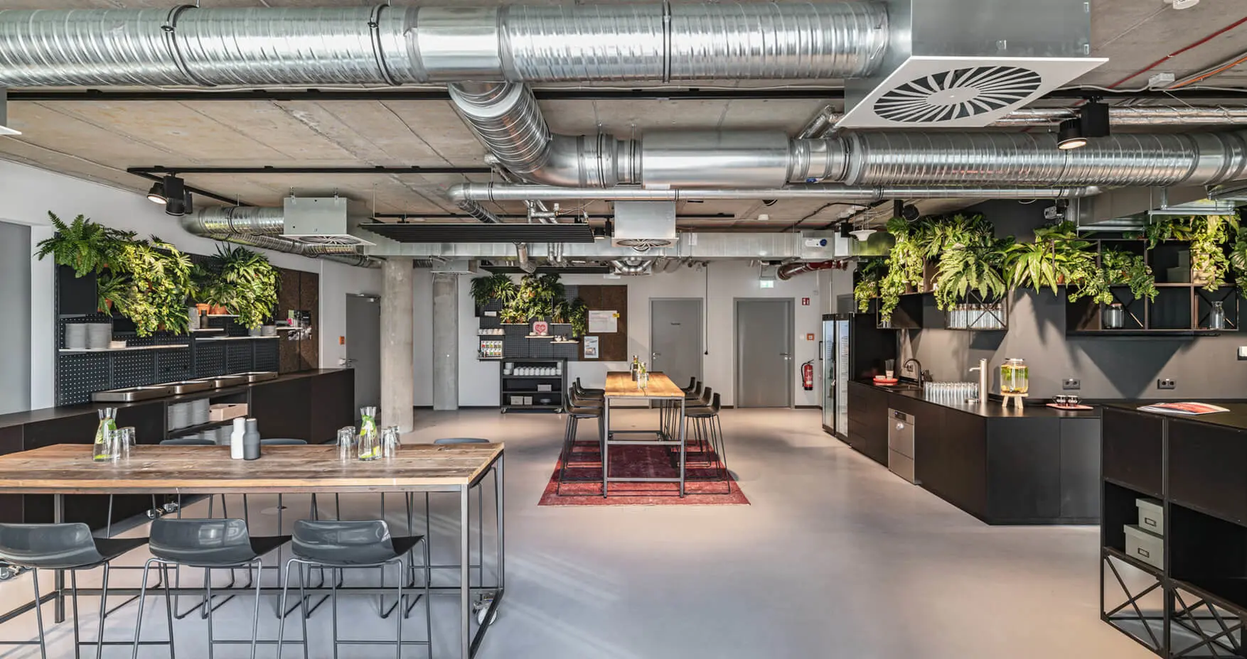 Design Offices Berlin Humboldtthafen Lounge